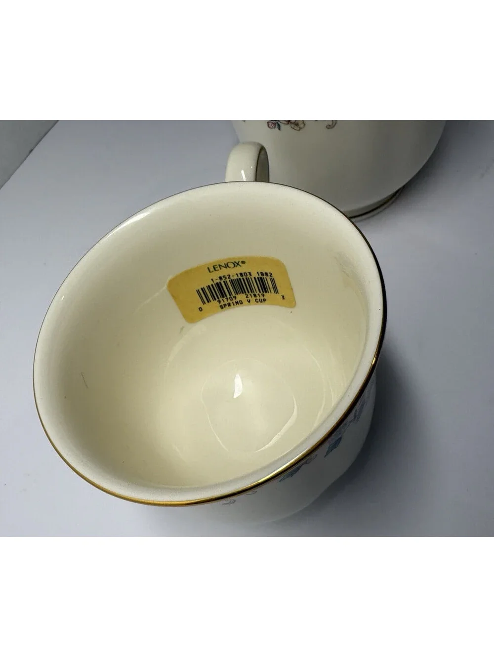 Pair Of Lenox Spring Vista USA Bone China Teacups Gold Rim Green Border